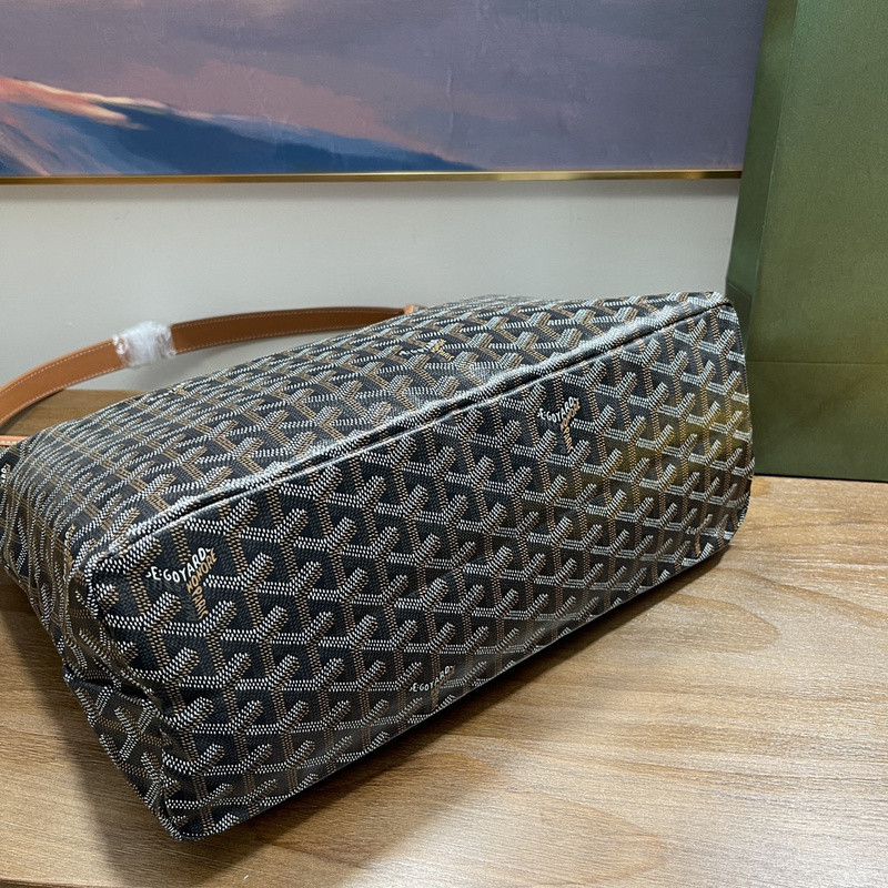 Go*ard purse