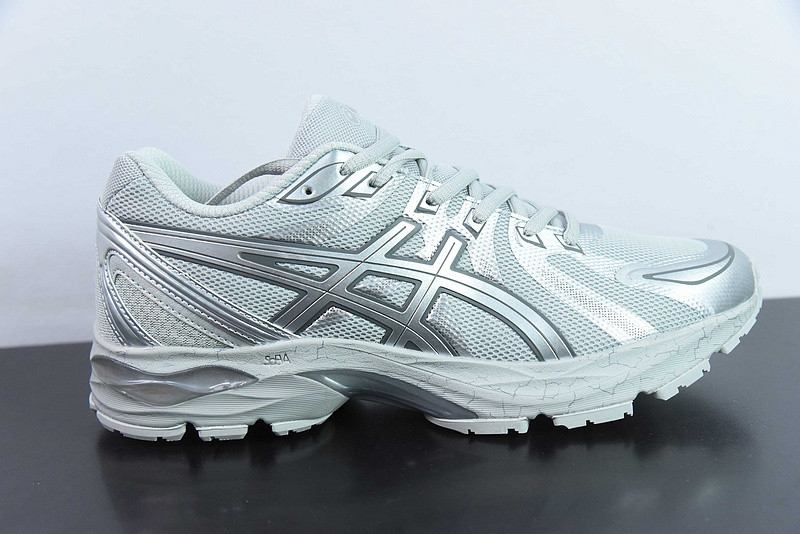 ASICS Gel Flux 4 