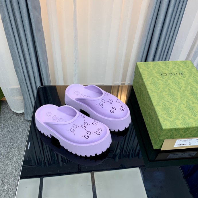 G*u*i sandals high