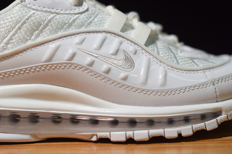 NIKE AIR MAX 98