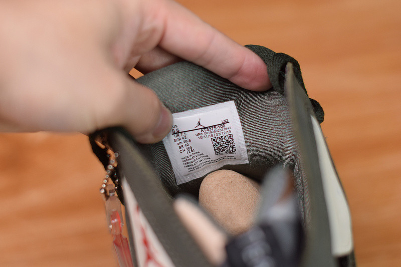 PATTA X AIR JORDAN 7 RETRO OG SP “ICICLE” AT3375-100