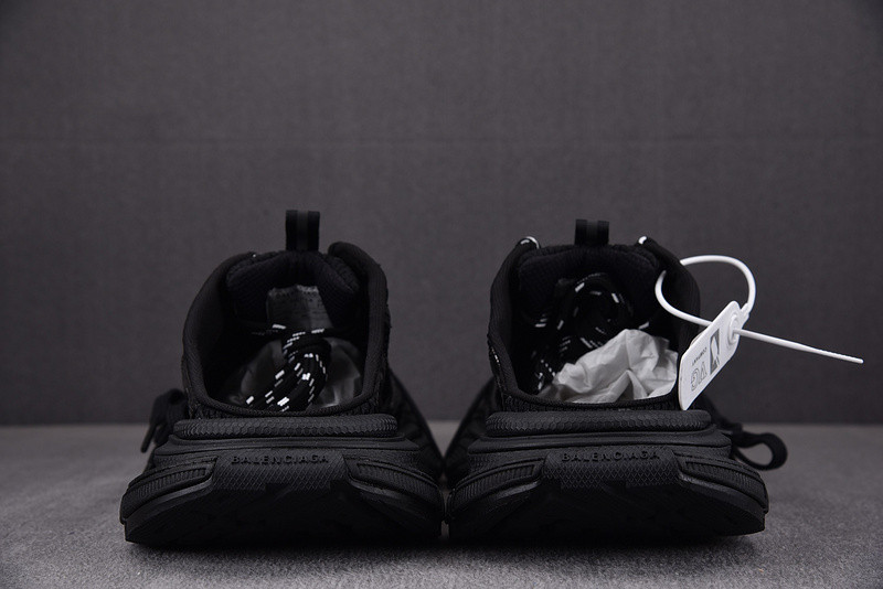 BC 3XL SNEAKER
