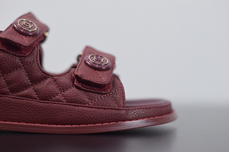 Chanel Slide