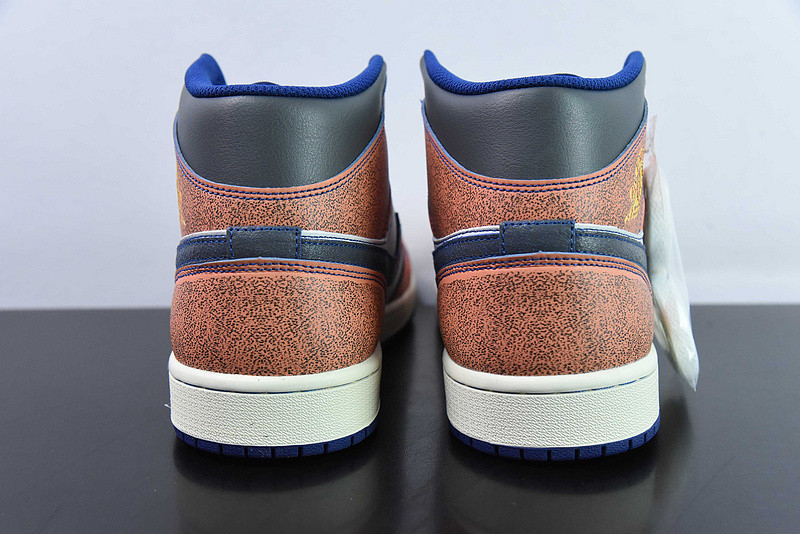Air Jordan 1 Mid SE