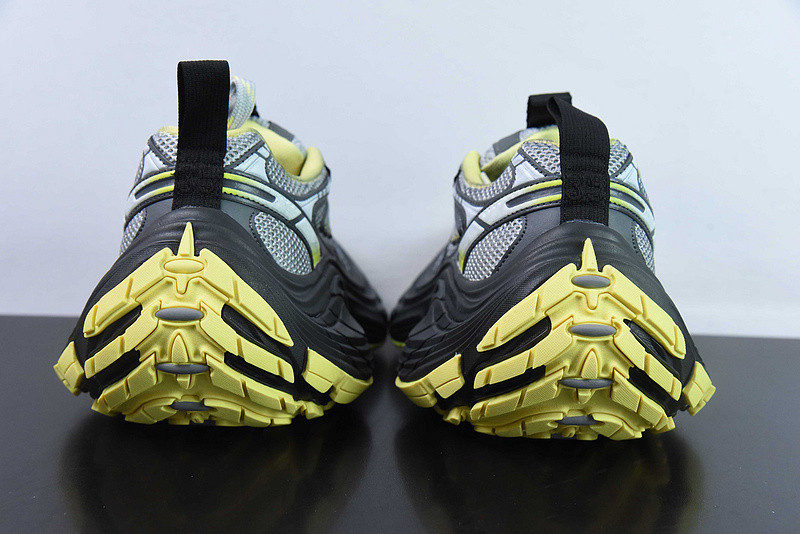 BC XL SNEAKERS