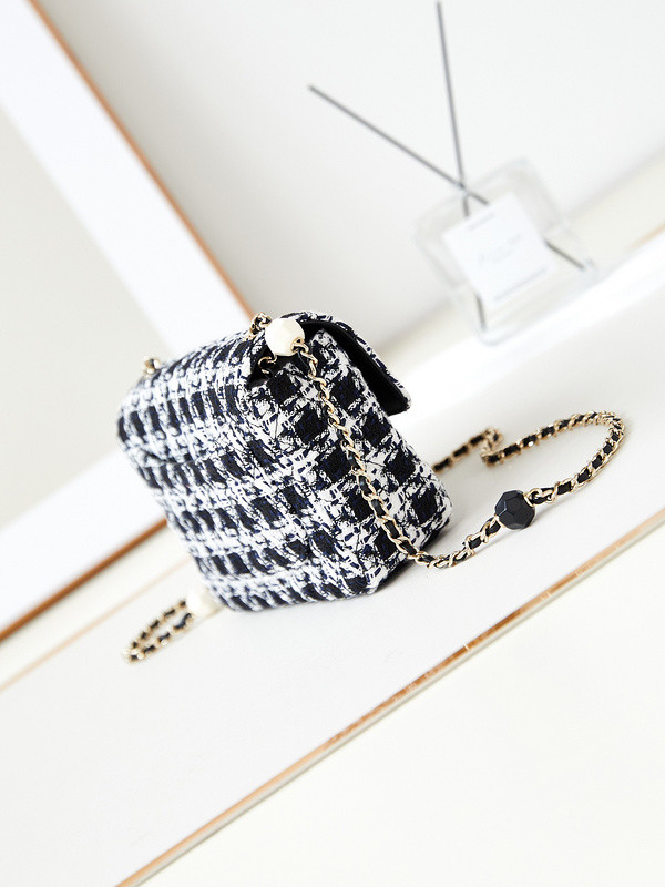 Ch*el purse