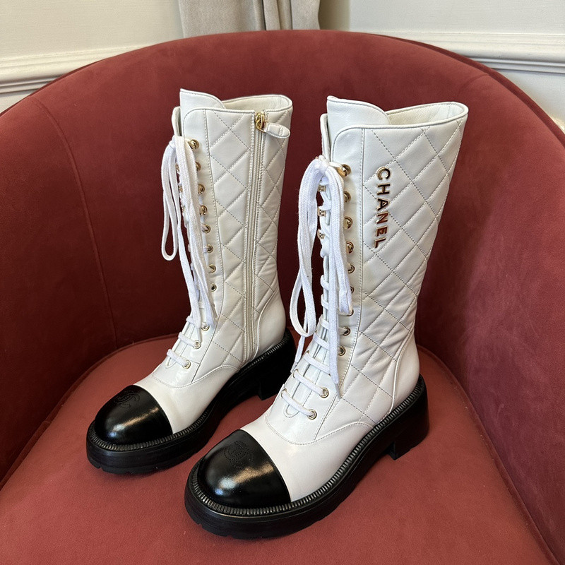 Ch*el sneaker