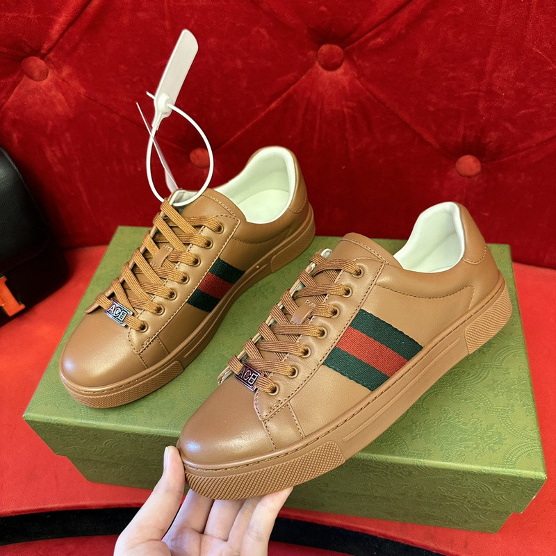 G*u*i sneaker