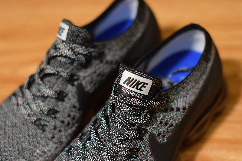 NIKE AIR VAPORMAX