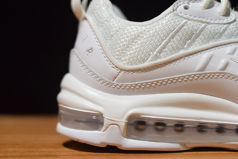 NIKE AIR MAX 98