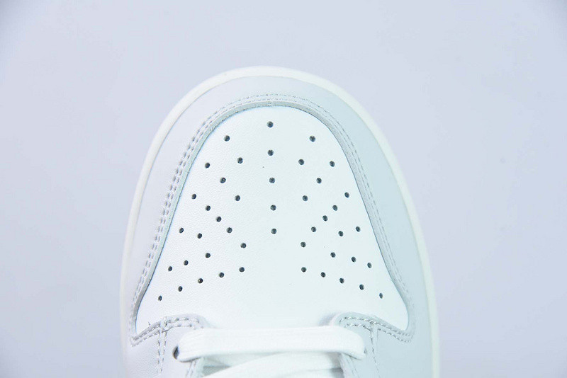 Nike Dunk Low Womens "520" FN3451-161