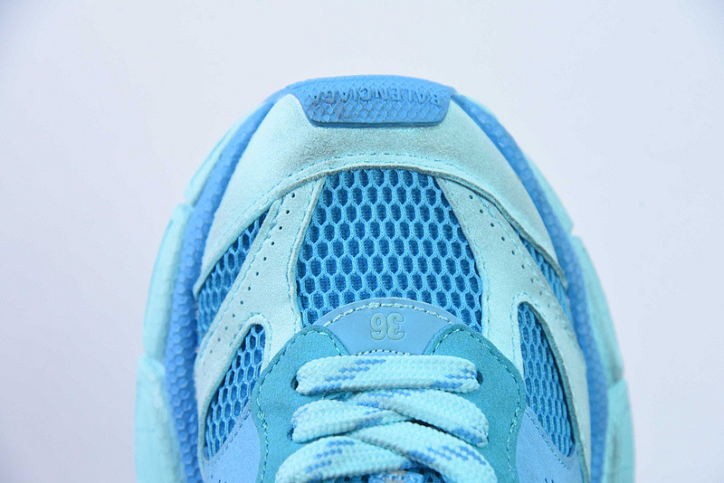 BC XL SNEAKERS