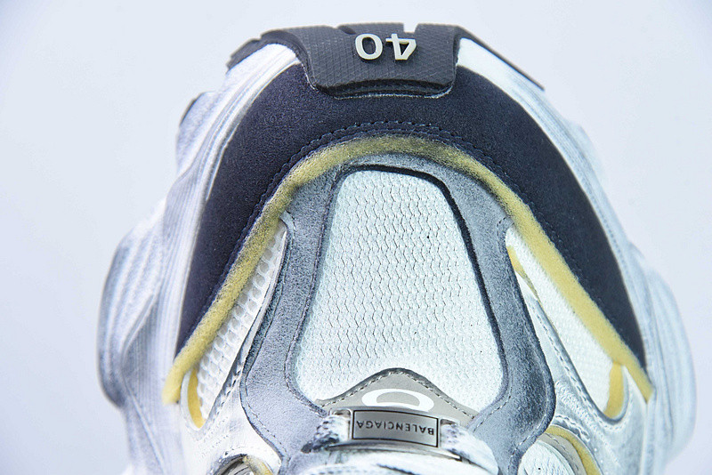 BC XL SNEAKERS