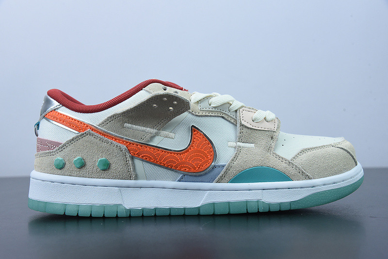 NIKE DUNK LOW SCRAP