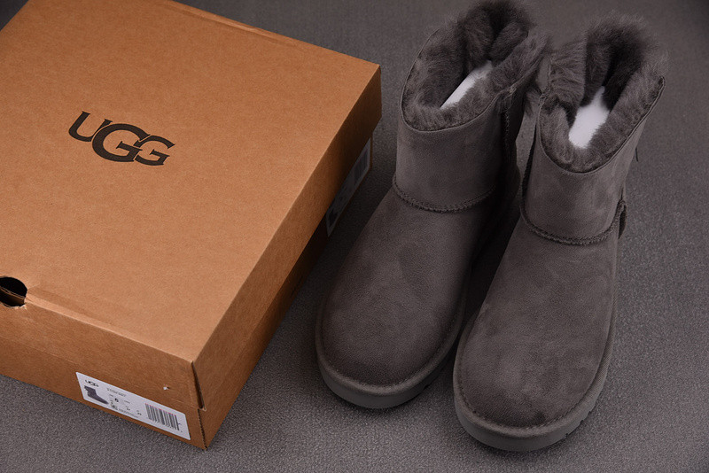 UGG