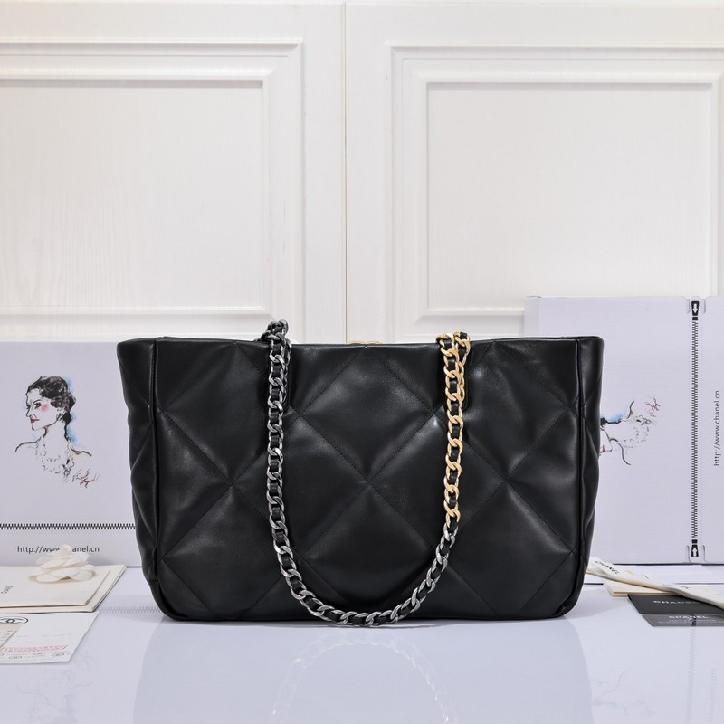 Ch*el purse