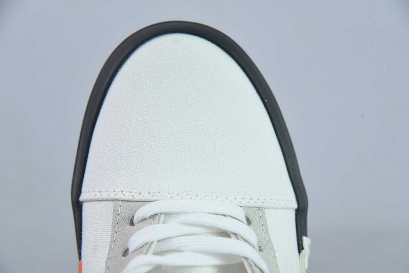 off white SNEAKERS