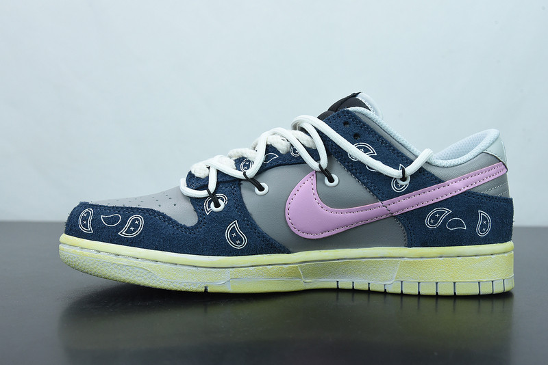 NIKE SB DUNK LOW
