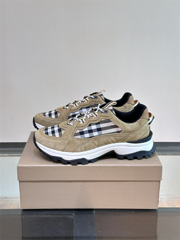 B**rry sneaker