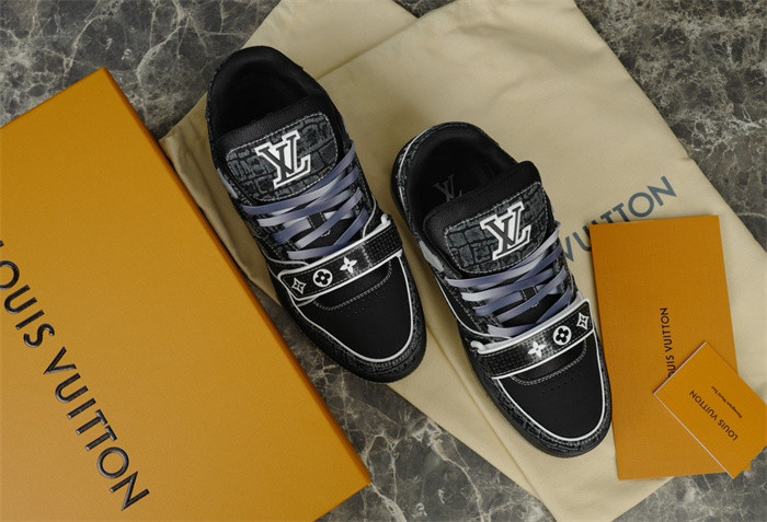 LVT SNEAKERS