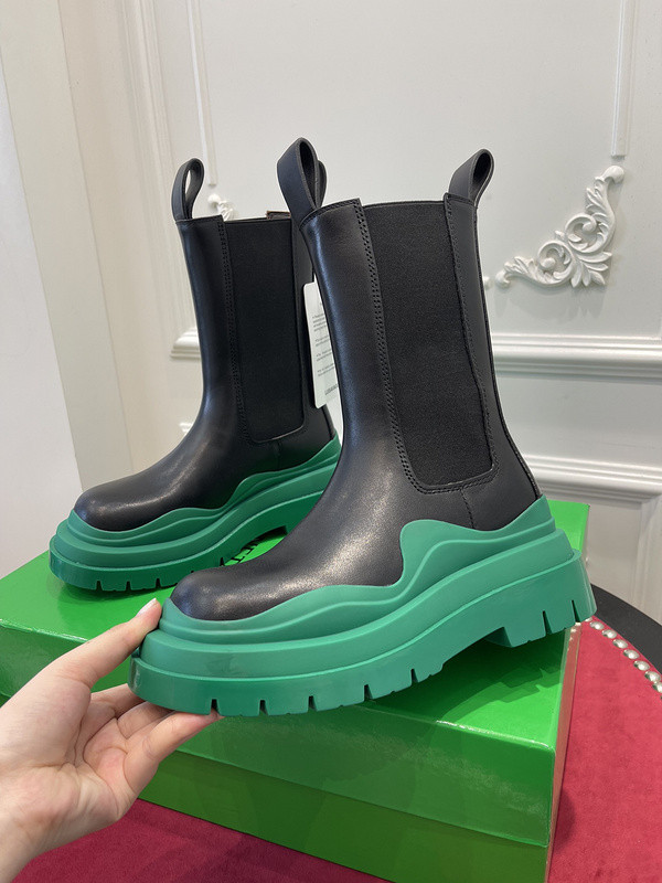 b0tte*a Ven*ta sneaker