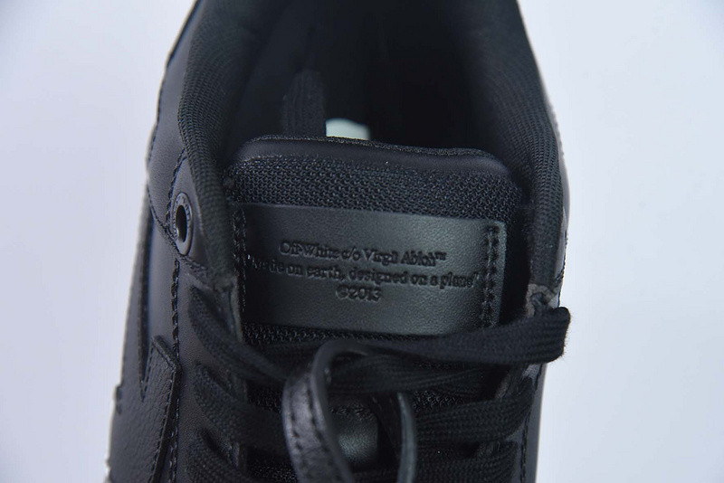 OF™ C/O VIRGIL ABLOH OUT OF OFFICE LOW-TOP LEATHER SNEAKERS ‘OOO“