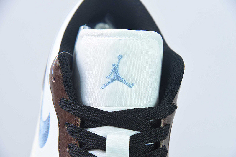 Air Jordan 1 Low SE