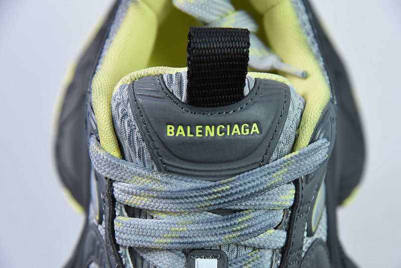 BC XL SNEAKERS