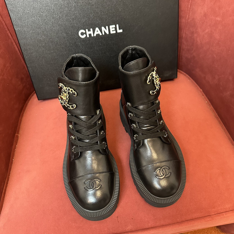 Chanel Sneaker
