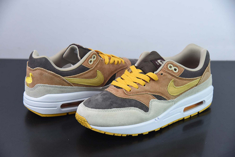 Nike AIR MAX 1 PREMIUM
