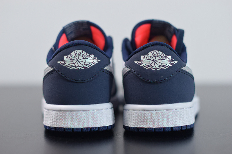 NIKE SB X AIR JORDAN 1 LOW MIDNIGHT NAVY CJ7891-400