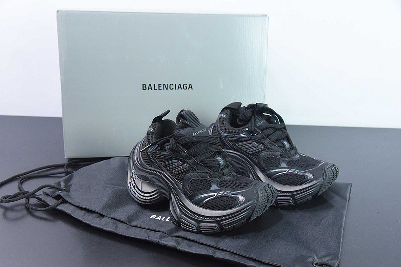 BC XL Sneakers
