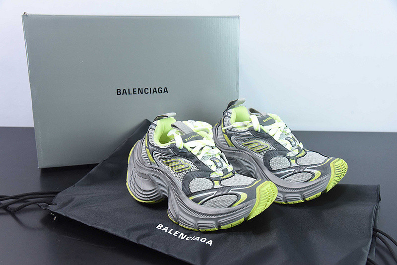 BC XL Sneakers
