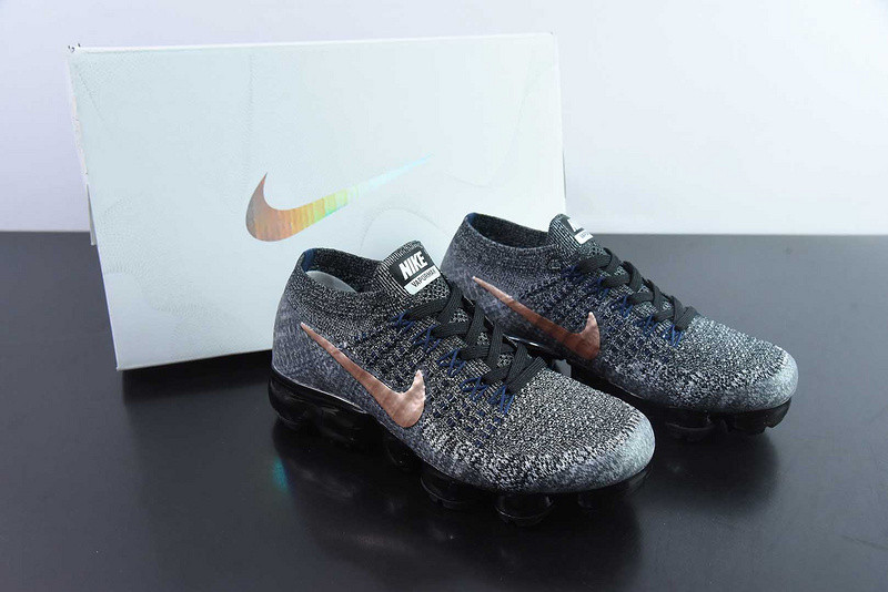 NIKE AIR VAPORMAX 