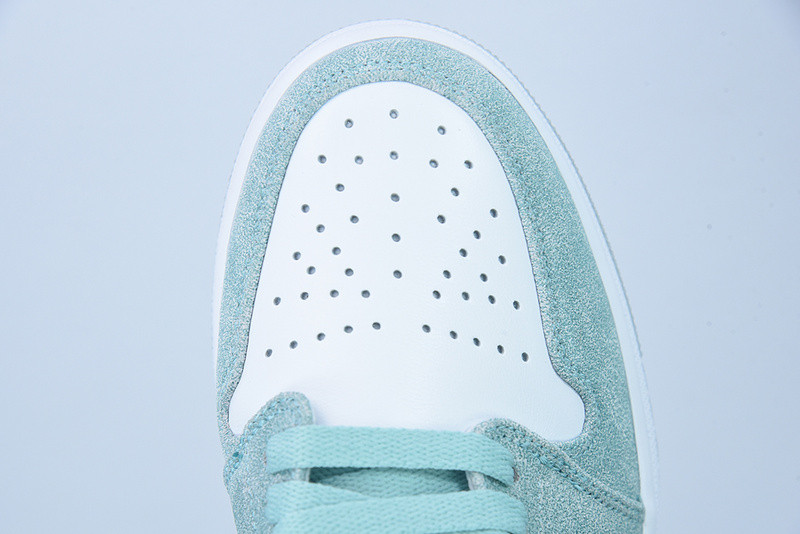 AIR JORDAN 1 LOW “NEW EMERALD” DN3705-301