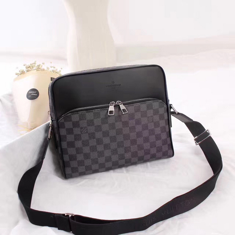 LVT PURSE