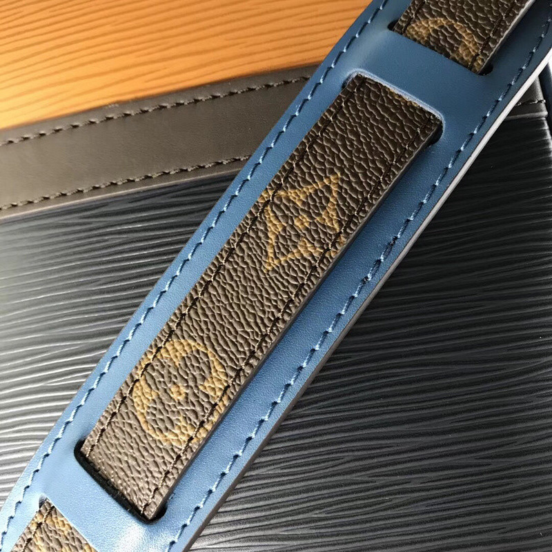 LVT PURSE