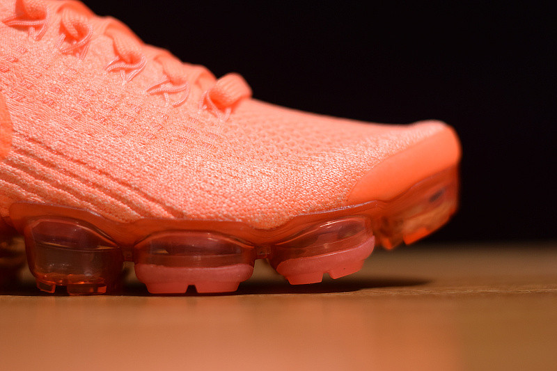 NIKE AIR VAPORMAX 2