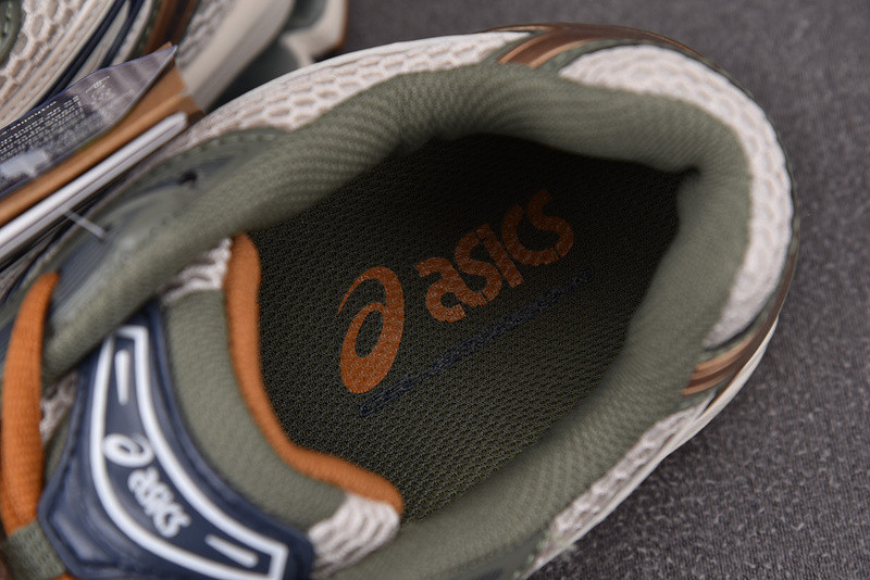 ASICS Gel Kayano 14