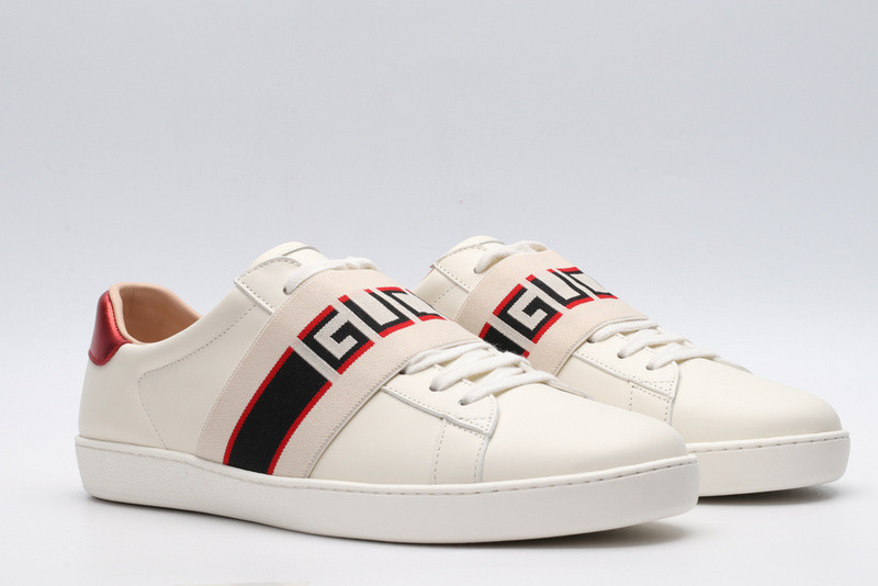 G*u*i ace embroidered low-top sneaker