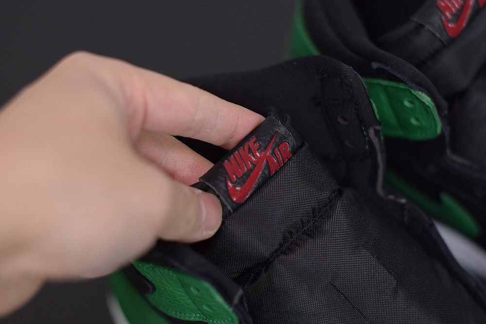 AIR JORDAN 1 PINE GREEN 555088-030