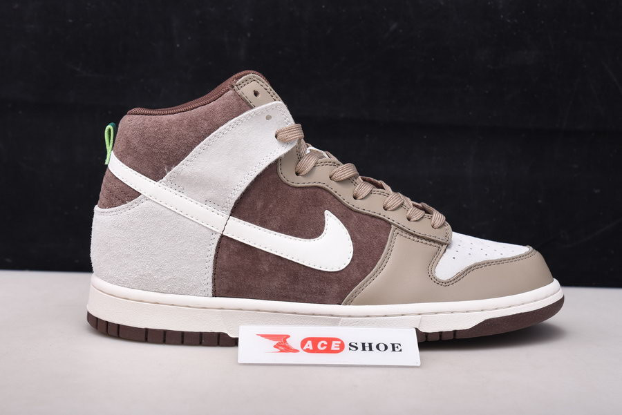 NIKE DUNK HIGH 