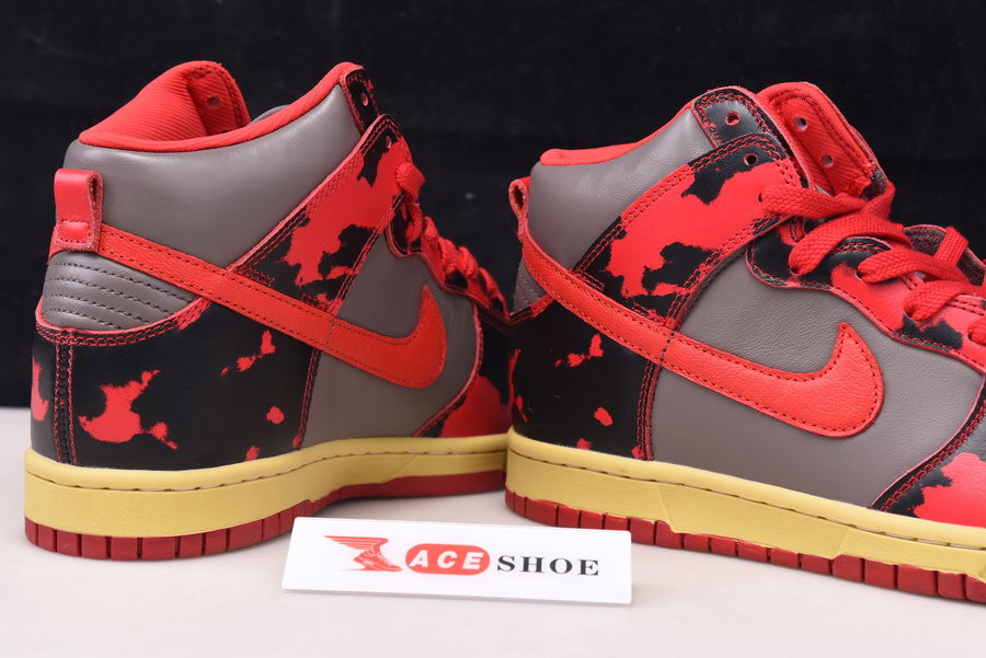 NIKE DUNK HIGH 1985