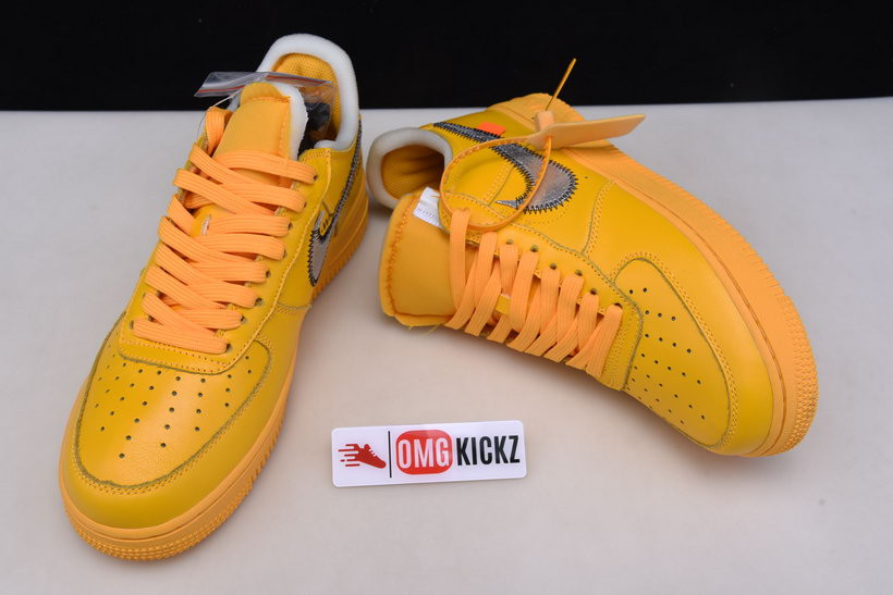 NIKE OF X AIR FORCE 1 LOW UNIVERSITY GOLD DD1876-700