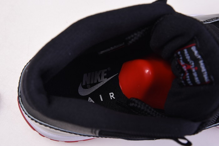 AIR JORDAN 11 BRED 2019 378037-061