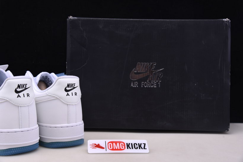 NIKE AIR FORCE 1