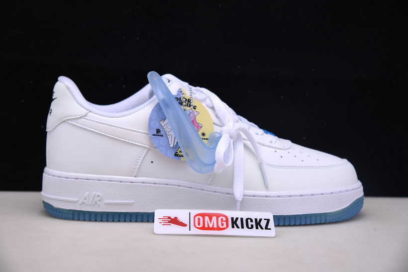 NIKE AIR FORCE 1