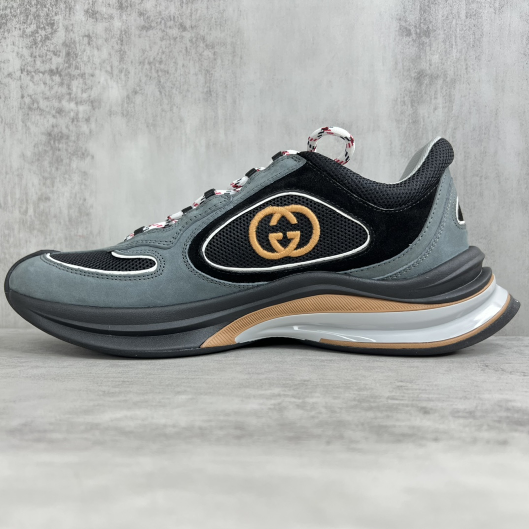 G*u*i sneaker